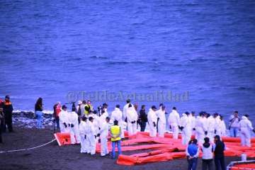 Simulacro de vertido de hidrocarburos en la playa de Jinámar-Telde (Foto TA y Antonio Alí)